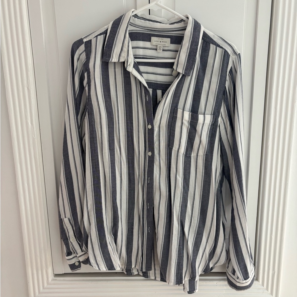 Women’s lucky brand button up